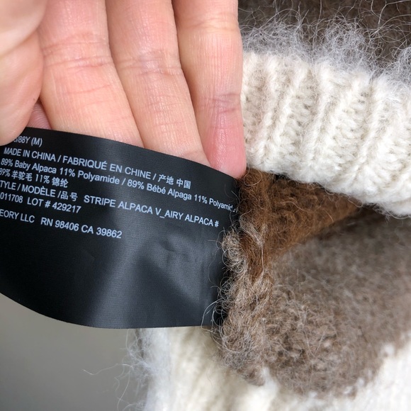 Theory Sweater Baby Alpaca size M - Picture 4 of 4